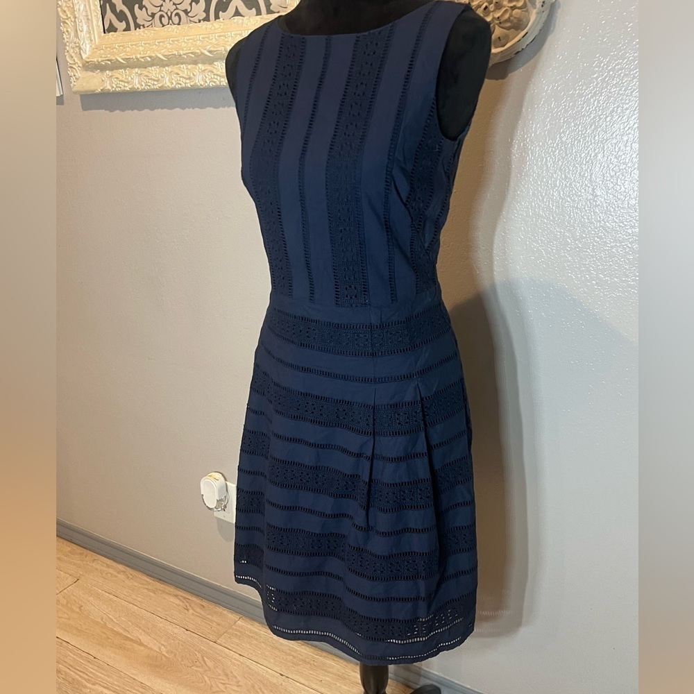 Brooks Brothers Navy Sleeveless Lace Dress - Picture 4 of 11